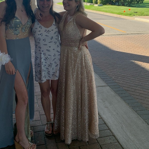 Prom Dress - Picture 3 of 4